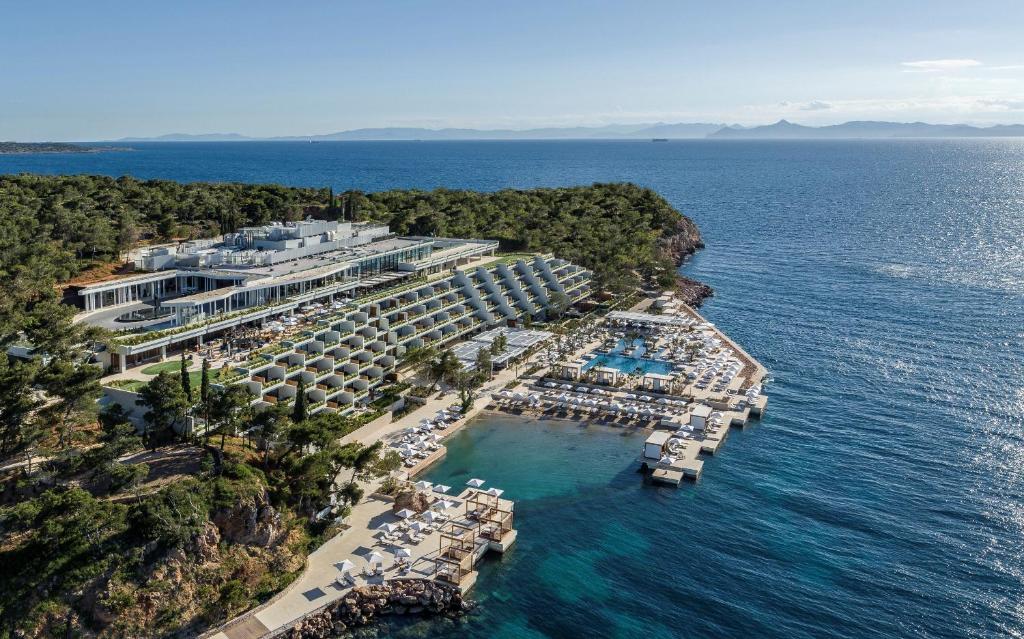 An aerial view of Astir Palace, one of Greece’s most prestigious seaside resorts, nestled along the Athenian Riviera. (Photo via booking.com)