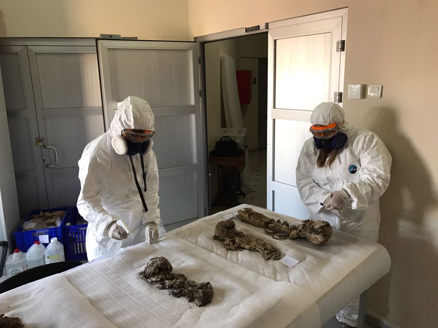 The damage to 10 adult mummies, 3 child mummies, and a cat mummy displayed in excavations in Aksaray is prevented through climate control methods, Türkiye, February 1, 2025. (AA Photo)