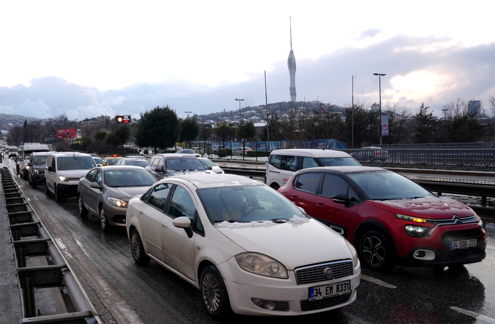 Traffic congestion has formed in some areas of Istanbul due to the impact of snowfall, Istanbul, Türkiye, Feb. 7, 2025. (AA Photo)