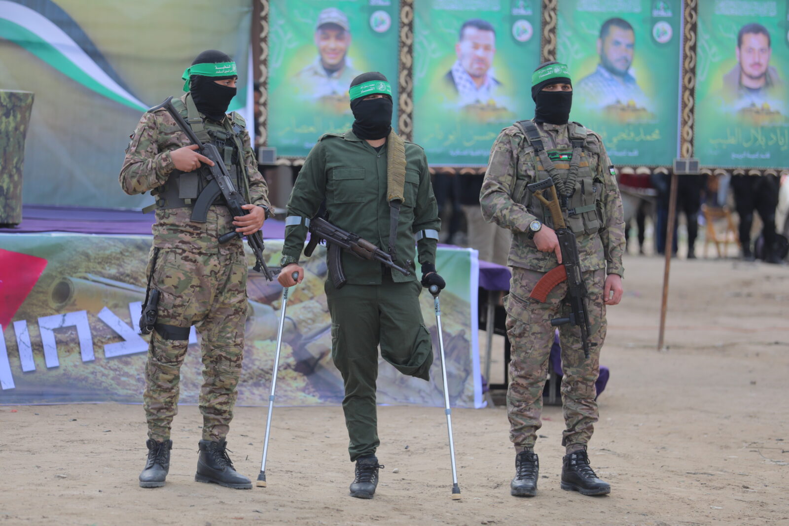 Hamas hands over 3 Israeli hostages in 5th prisoner exchange under cease-fire deal