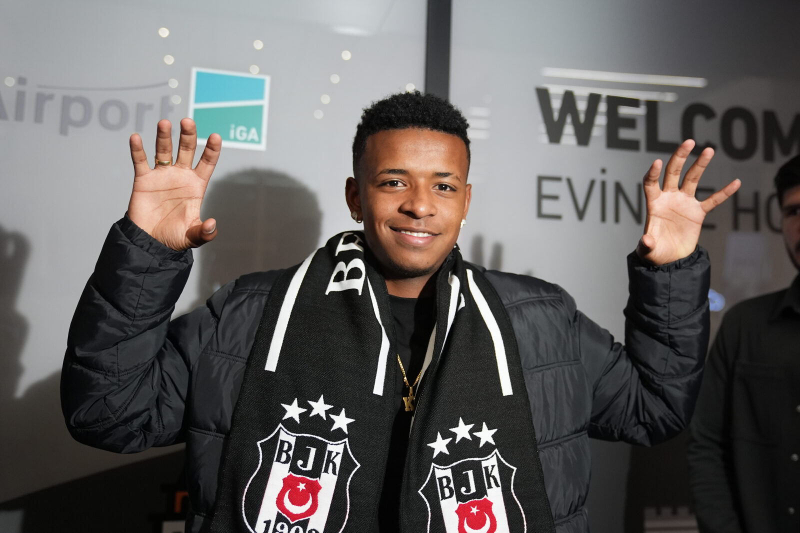 Keny Arroyo, a new transfer of Besiktas arrives at Istanbul International Airport in Istanbul, Turkiye on Feb. 9, 2025. (AA Photo)
