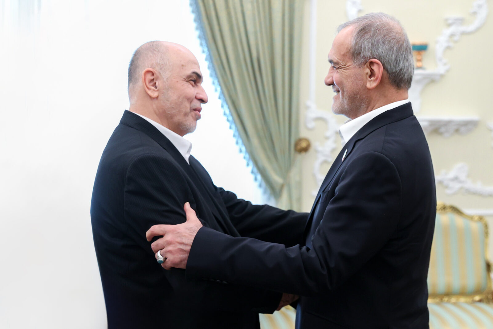 Iranian President Masoud Pezeshkian (R) meets with Hamas Leadership Council Chairman Mohammed Ismail Darwish (L), known as Abu Omar Hassan, in Tehran, Iran on February 08, 2025. (AA Photo)