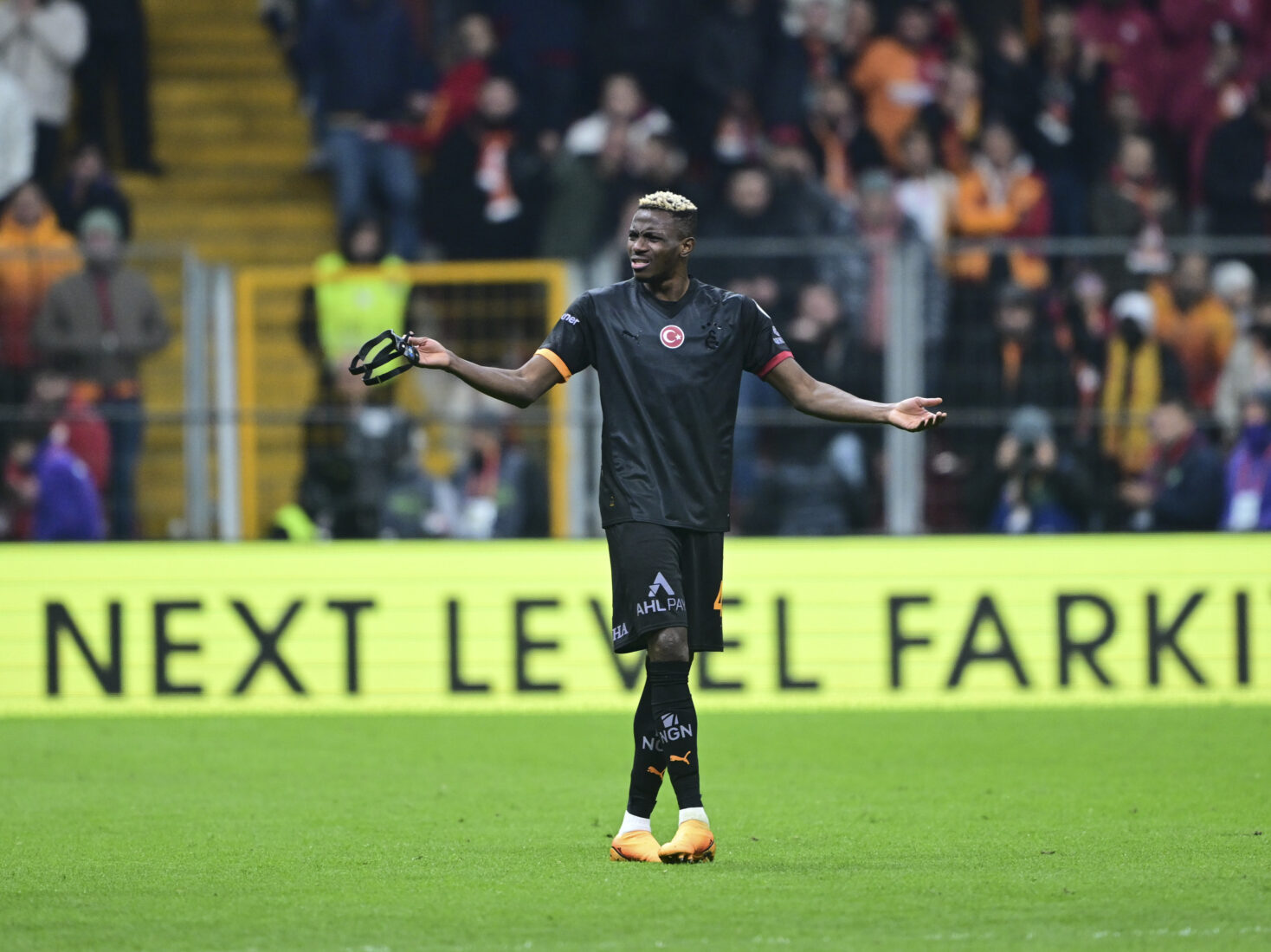 Osimhen of Galatasaray reacts as Adana Demirspor withdraws from the field in the Turkish Super Lig week 23 match at RAMS Park, in Istanbul, Türkiye, Feb. 09, 2025. (AA Photo)