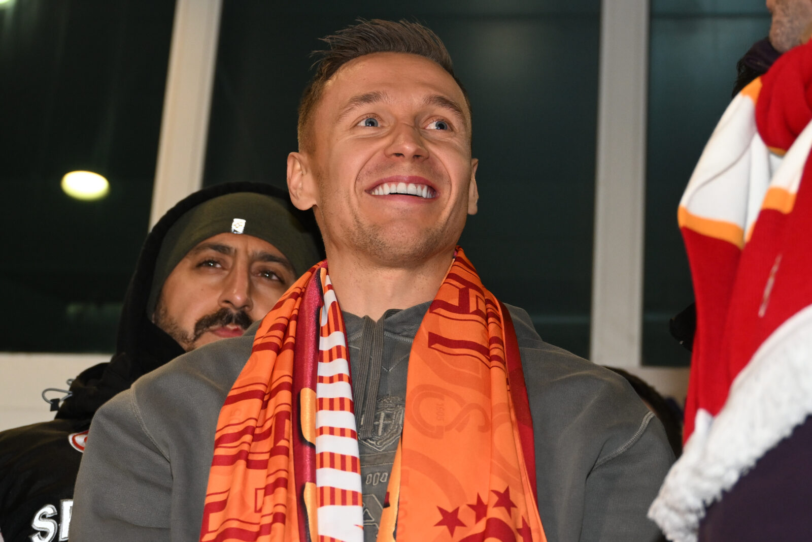 Polish footballer Przemysław Frankowski, who has finalized an agreement to join Galatasaray, arrives in Istanbul, Türkiye, Feb. 10, 2025. (AA Photo)