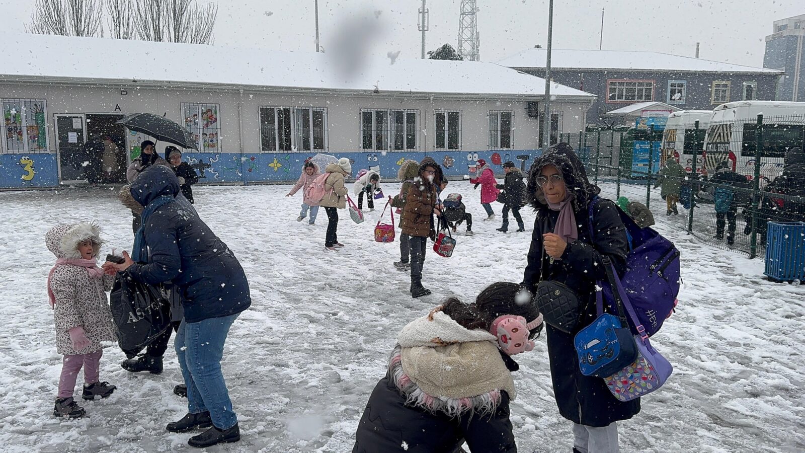 The Istanbul Governor's Office announced that, following Basaksehir, Esenyurt, Avcilar, and Arnavutkoy, schools in Beylikduzu, Beykoz, and Sultangazi were also closed today due to snowfall in Istanbul, Türkiye, Feb. 11, 2025. (AA Photo)