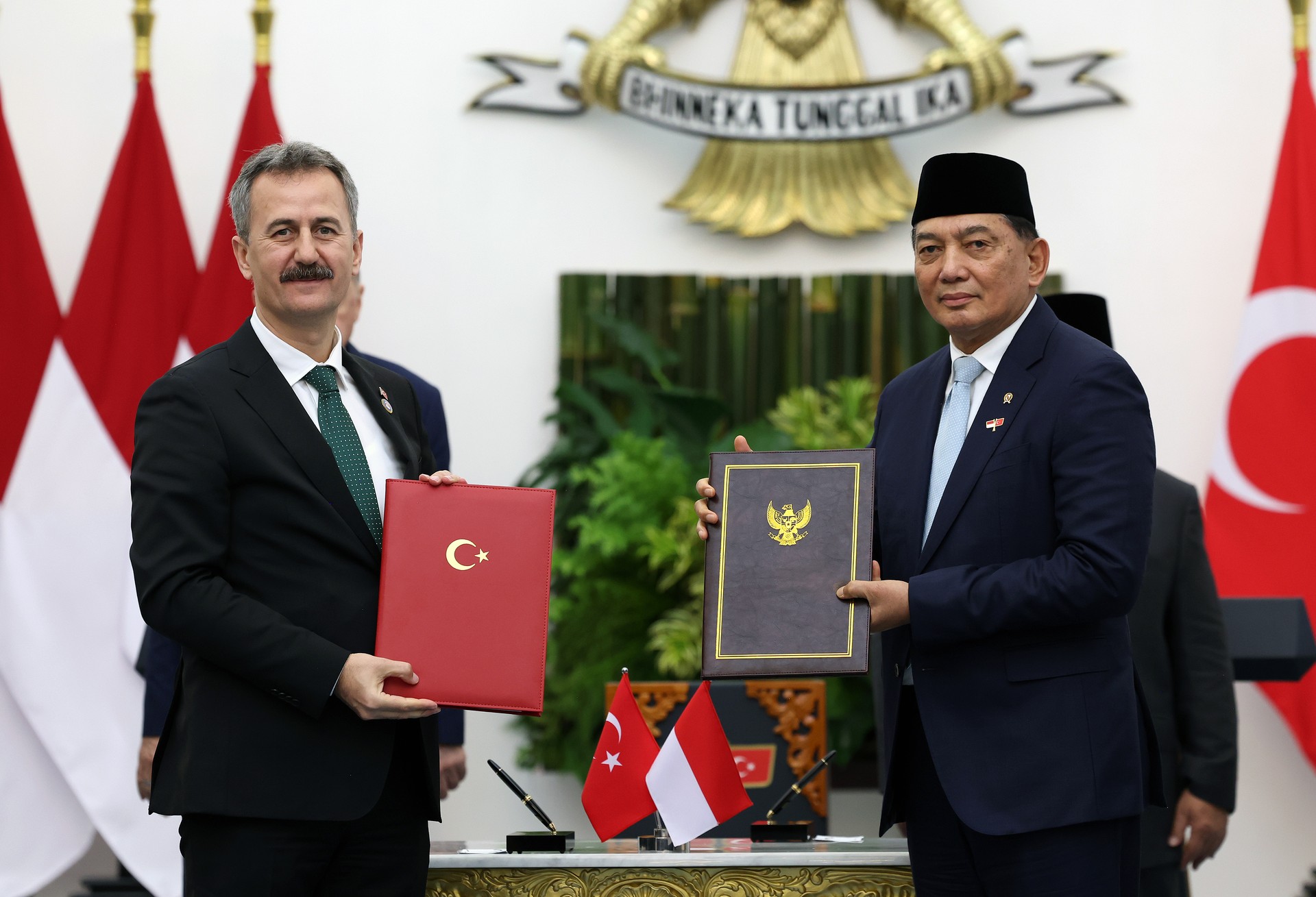 Türkiye, Indonesia sign 13 agreements to strengthen bilateral cooperation