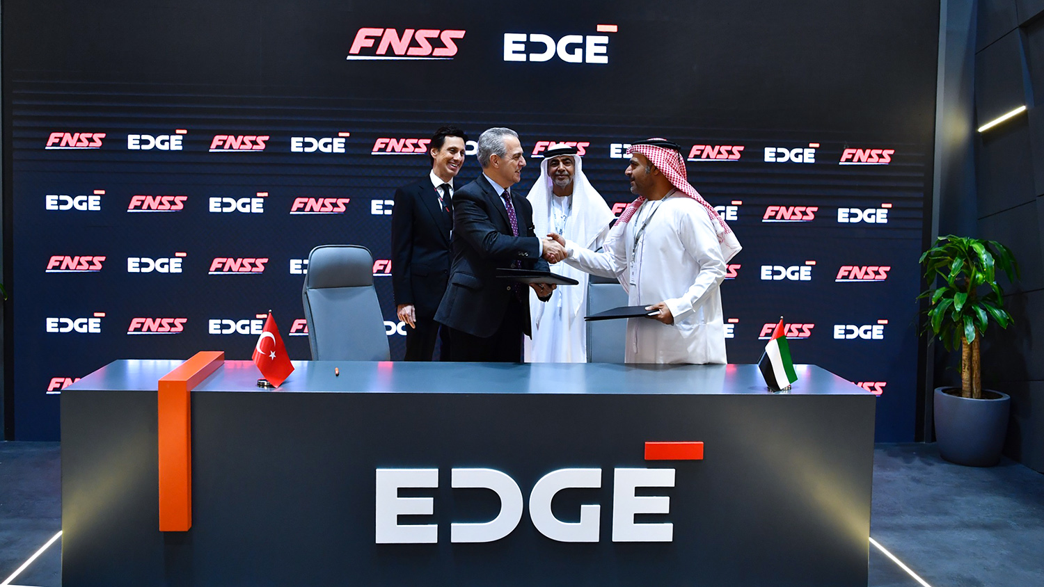 At the IDEX 2025 International Defence Exhibition and Conference, FNSS signed a goodwill agreement with AL TAIF, a leading company affiliated with EDGE, the largest group of defence and aerospace companies in the UAE. The contract was signed by Rashed Al Kaabi (right), Senior Executive of AL TAIF, and Kadir Nail Kurt (2nd left), General Manager and Senior Executive of FNSS. ( FNSS - Anadolu Agency )
