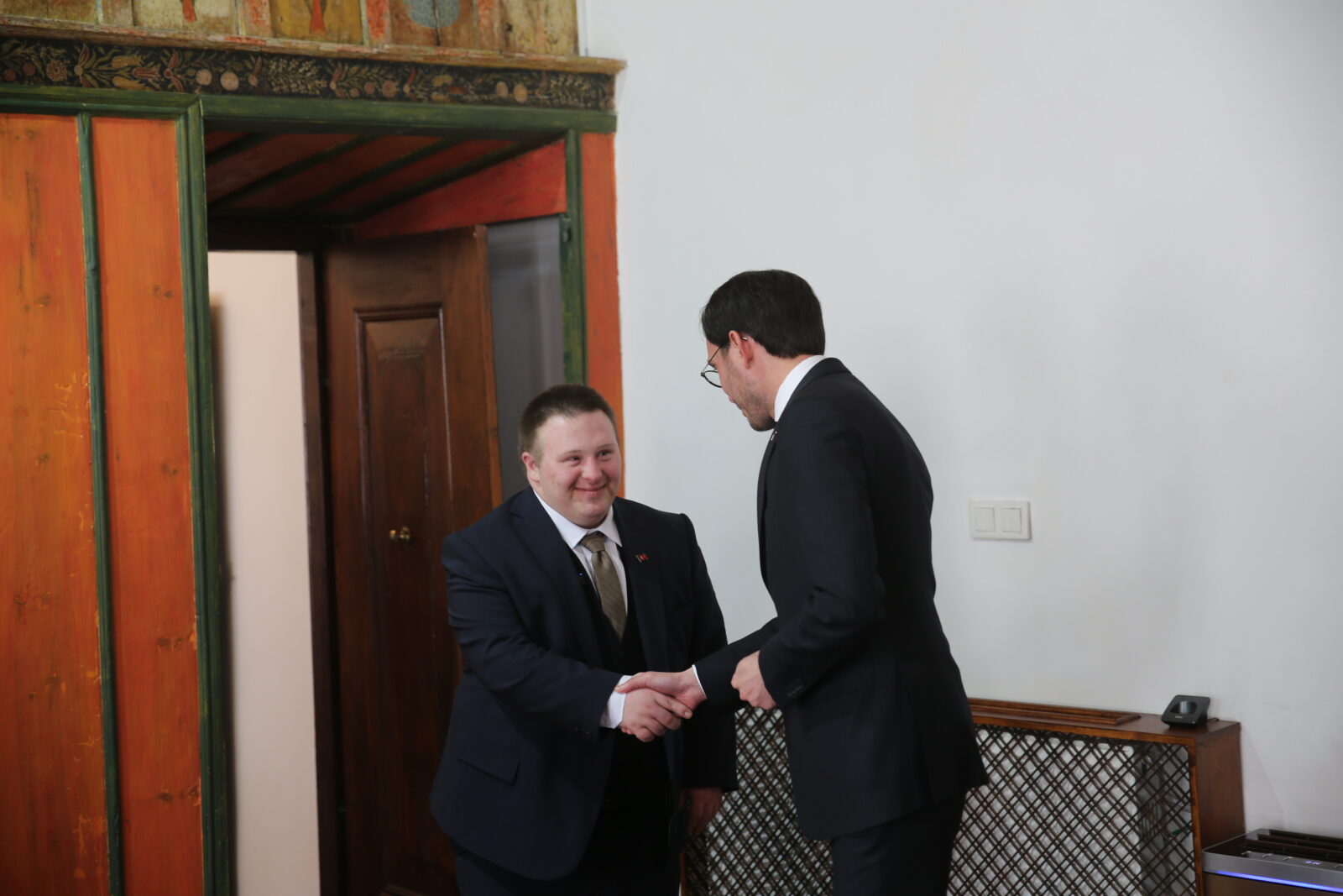 Young man with Down syndrome becomes honorary mayor's secretary in Türkiye's Tokat