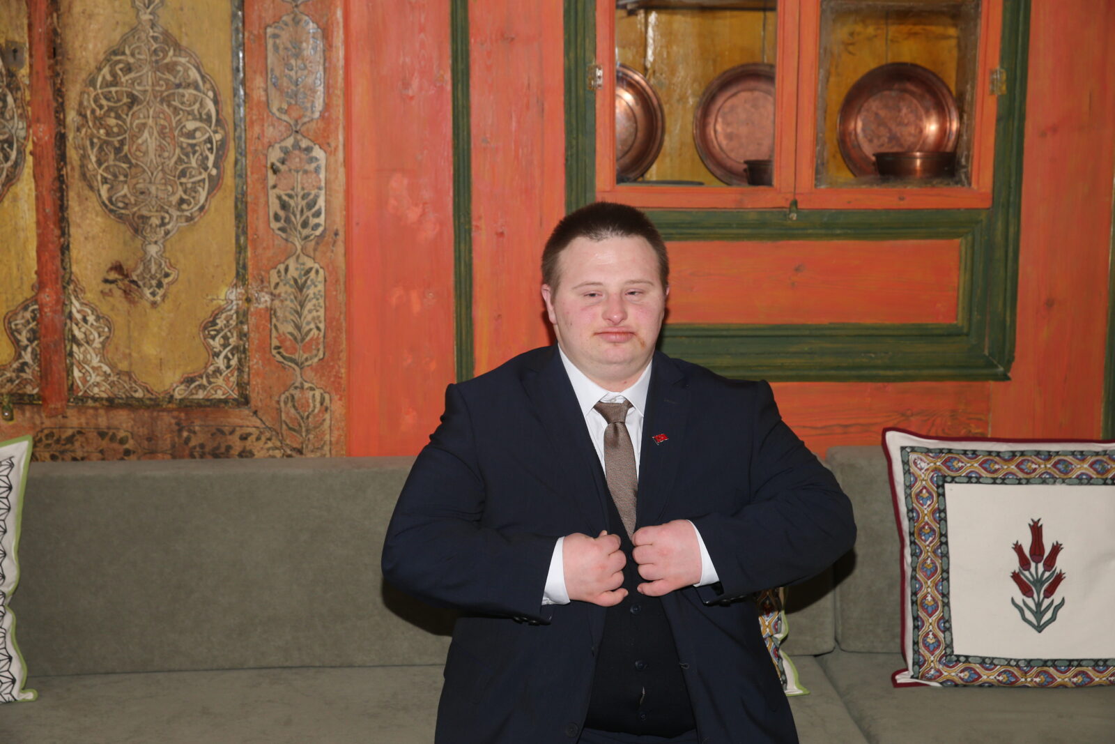 Young man with Down syndrome becomes honorary mayor's secretary in Türkiye's Tokat