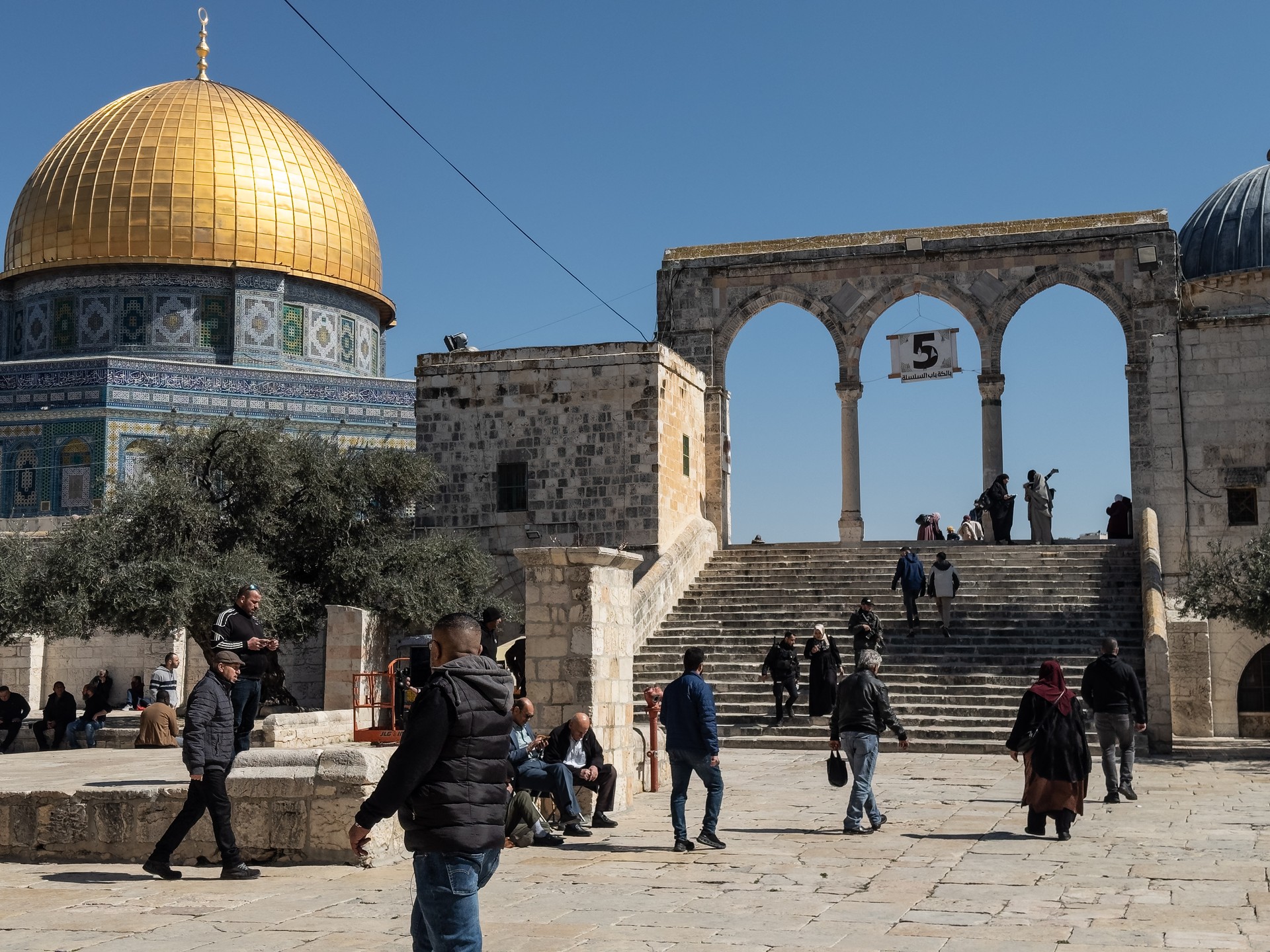 Israel tightens restrictions on Palestinians seeking to pray at Al-Aqsa