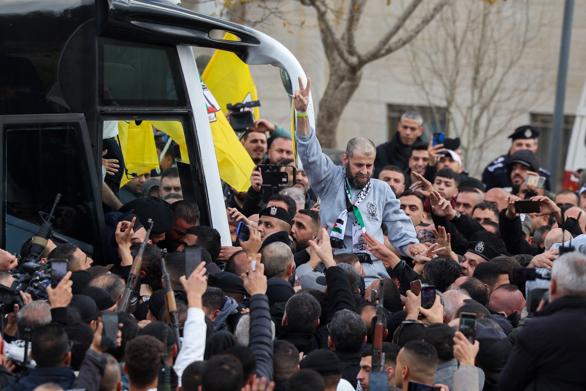 Israel releases 183 Palestinian prisoners in latest exchange