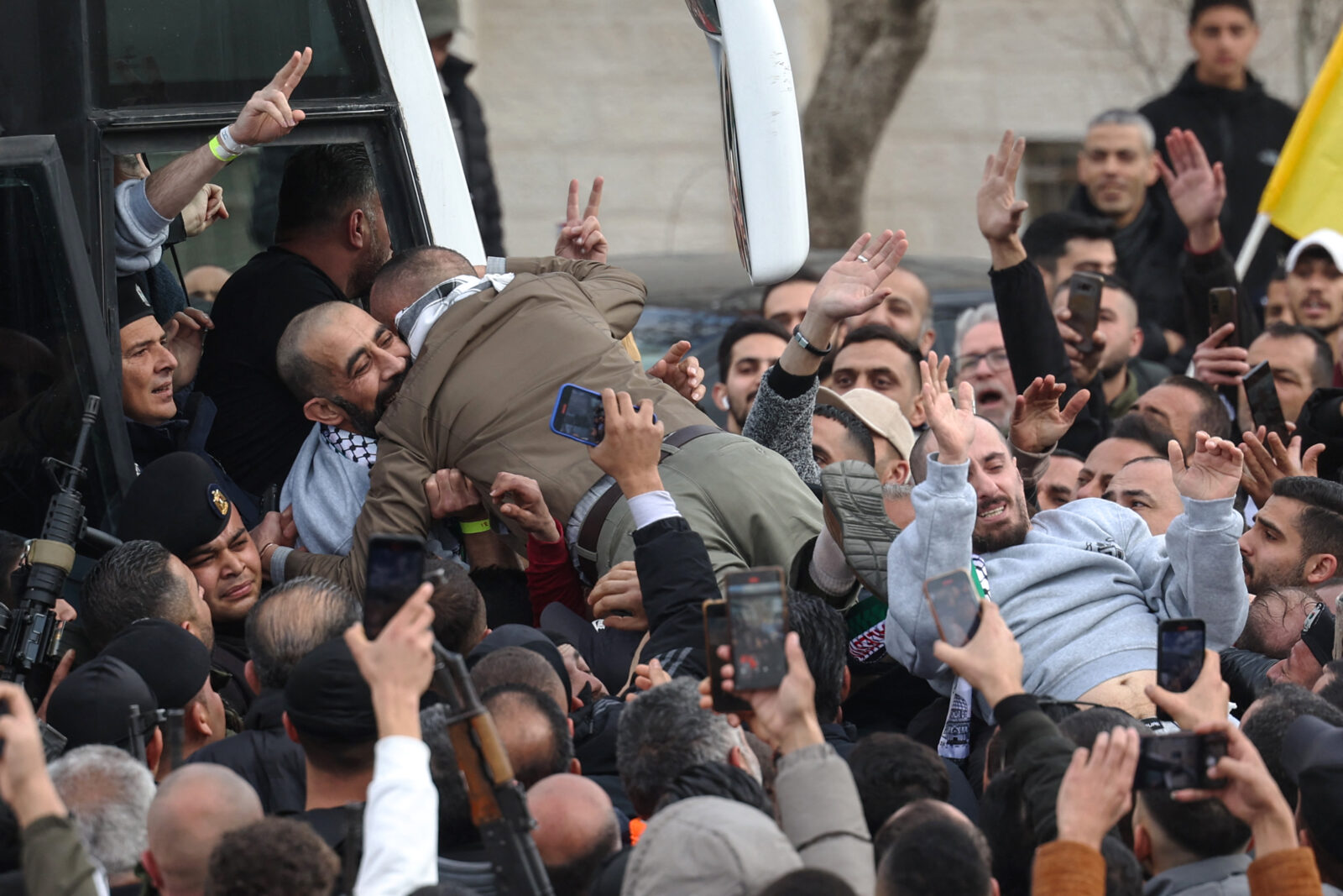 Israel releases 183 Palestinian prisoners in latest exchange