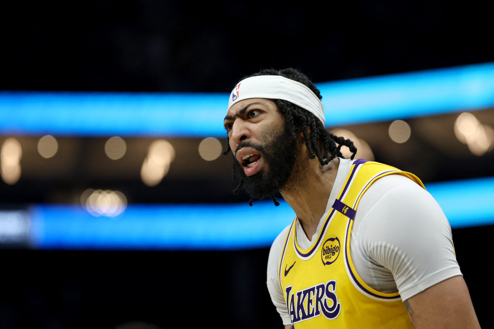 Anthony Davis #3 of the Los Angeles Lakers reacts during the second half of the game against the Charlotte Hornets at Spectrum Center in Charlotte, North Carolina on January 27, 2025. Anthony Davis got injured in his debut game against Houston Rockets. (AFP Photo)