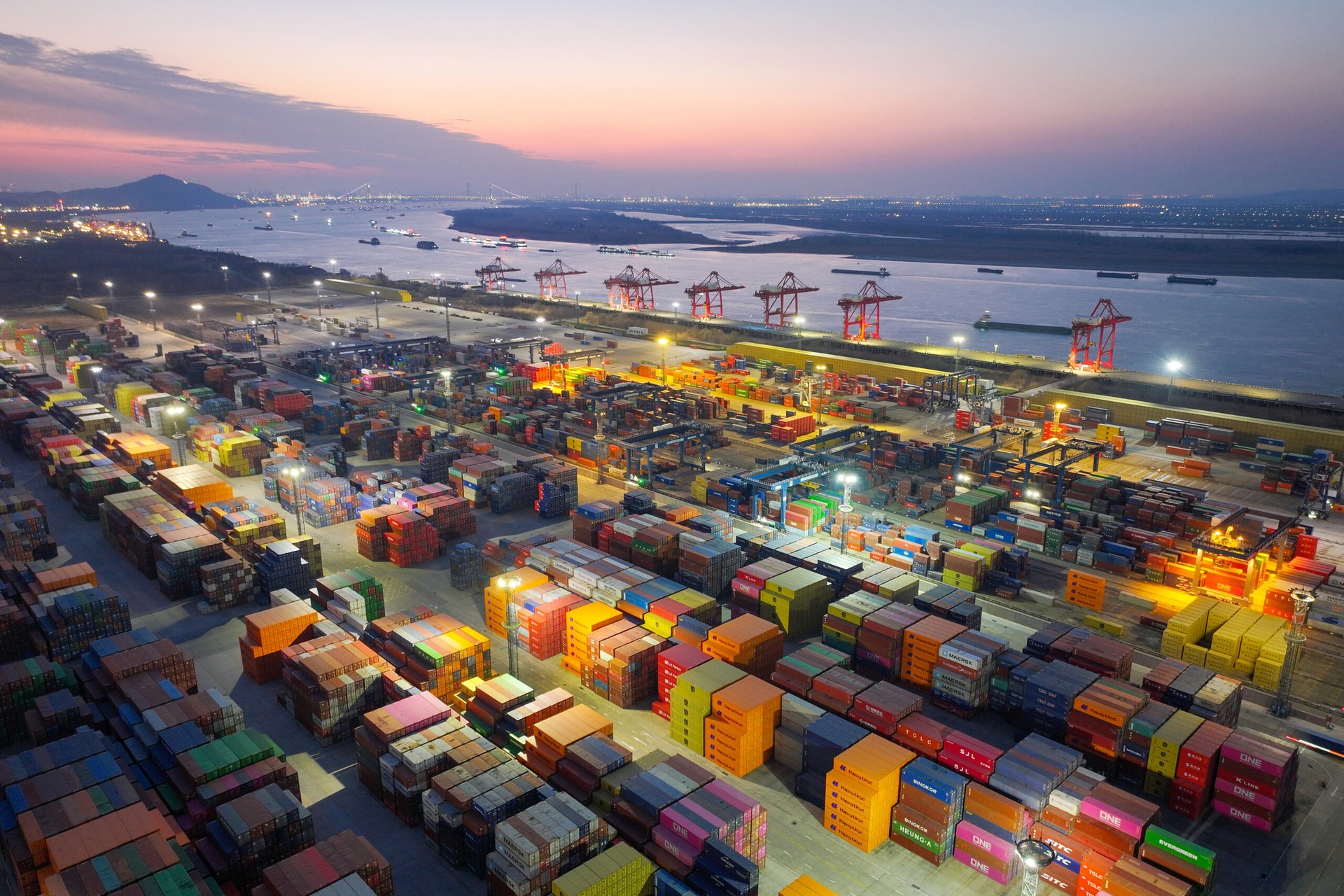 Trump tariffs could threaten $100B US-Türkiye trade goal: Presidential Finance Office