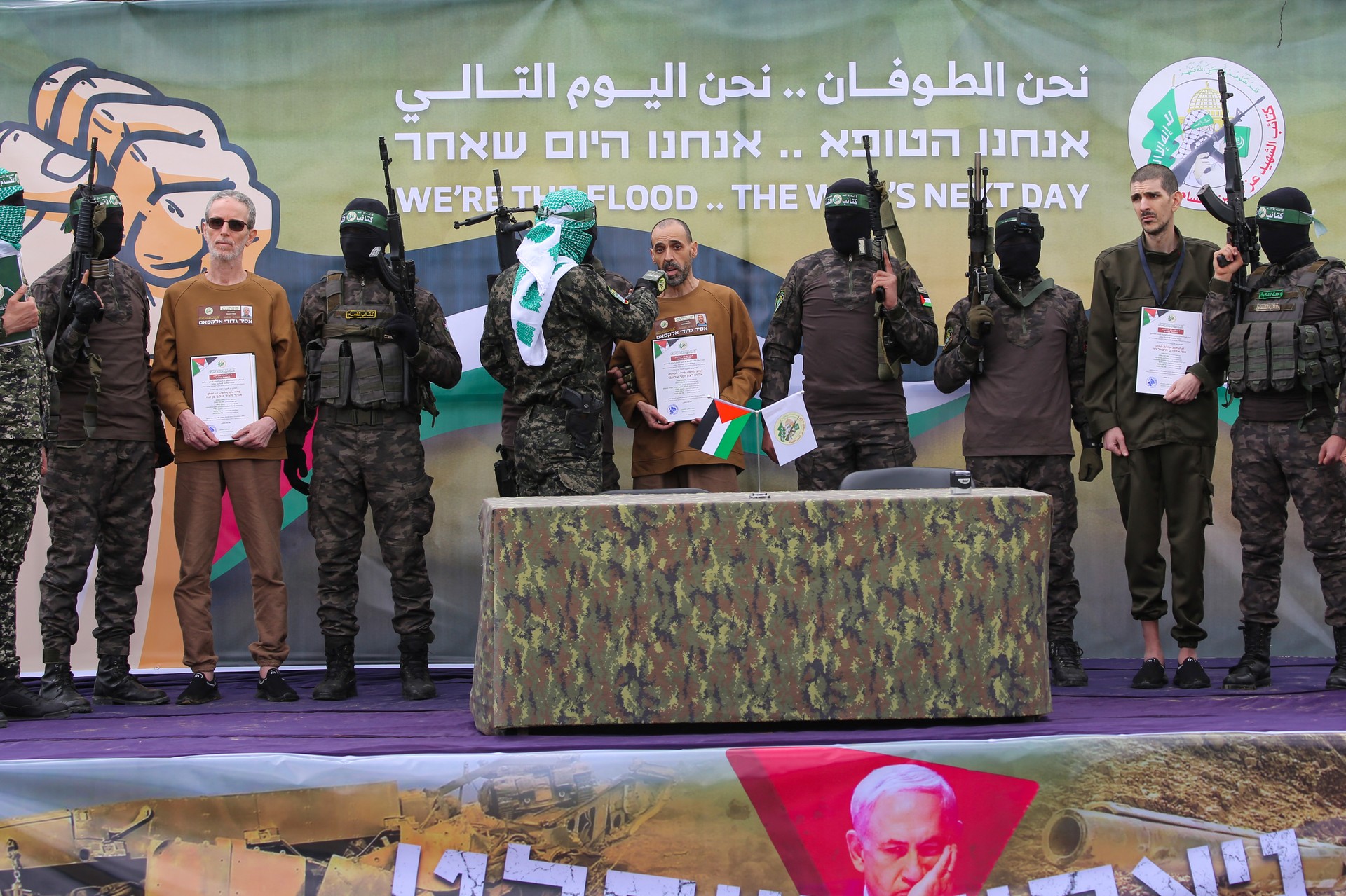 Hamas hands over 3 Israeli hostages in 5th prisoner exchange under cease-fire deal