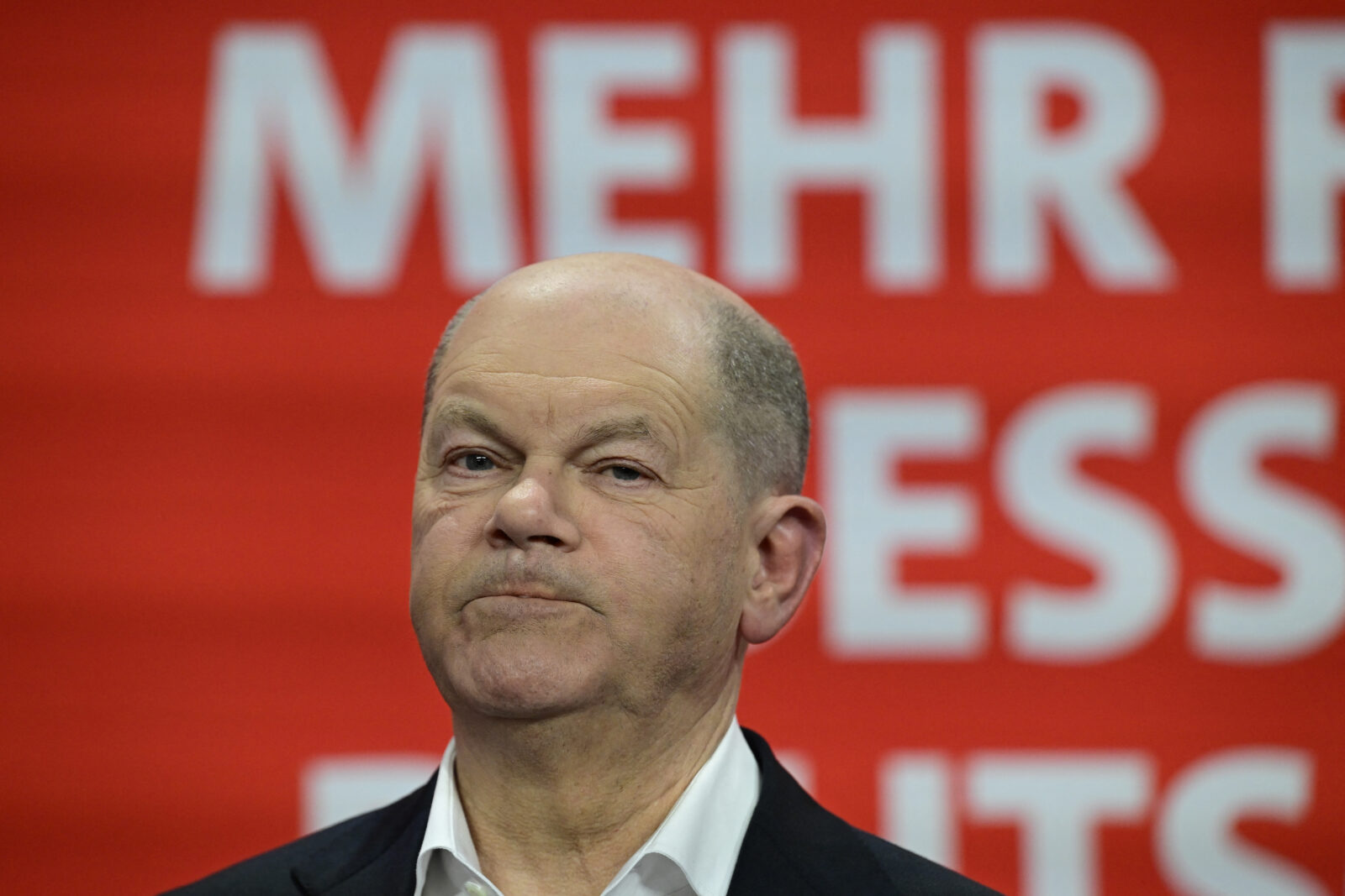 German Chancellor and top candidate of the Social Democratic Party (SPD) Olaf Scholz looks dejected as he speaks on stage during an election evening at Germany's Social Democratic Party's headquarters, after the first exit polls in the German general elections. Berlin, Germany, Feb. 23, 2025. (AFP Photo)