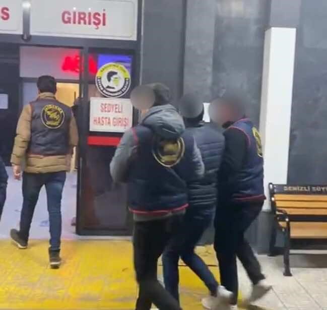 The suspect, who was wanted by Interpol with a red bulletin for the murder he committed in Egypt, was captured in an operation organised by Denizli Provincial Gendarmerie Command teams (IHA Photo)