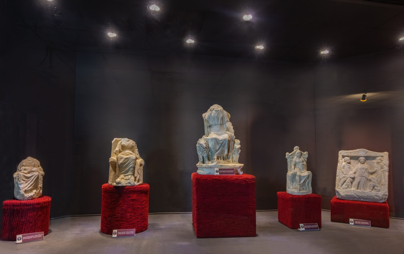 Kybele statuettes from the Roman period, portraying the Anatolian goddess in a seated position at Izmir Archaeology and Ethnography Museum, Izmir, Türkiye, Nov. 28, 2024. (Adobe Stock Photo)