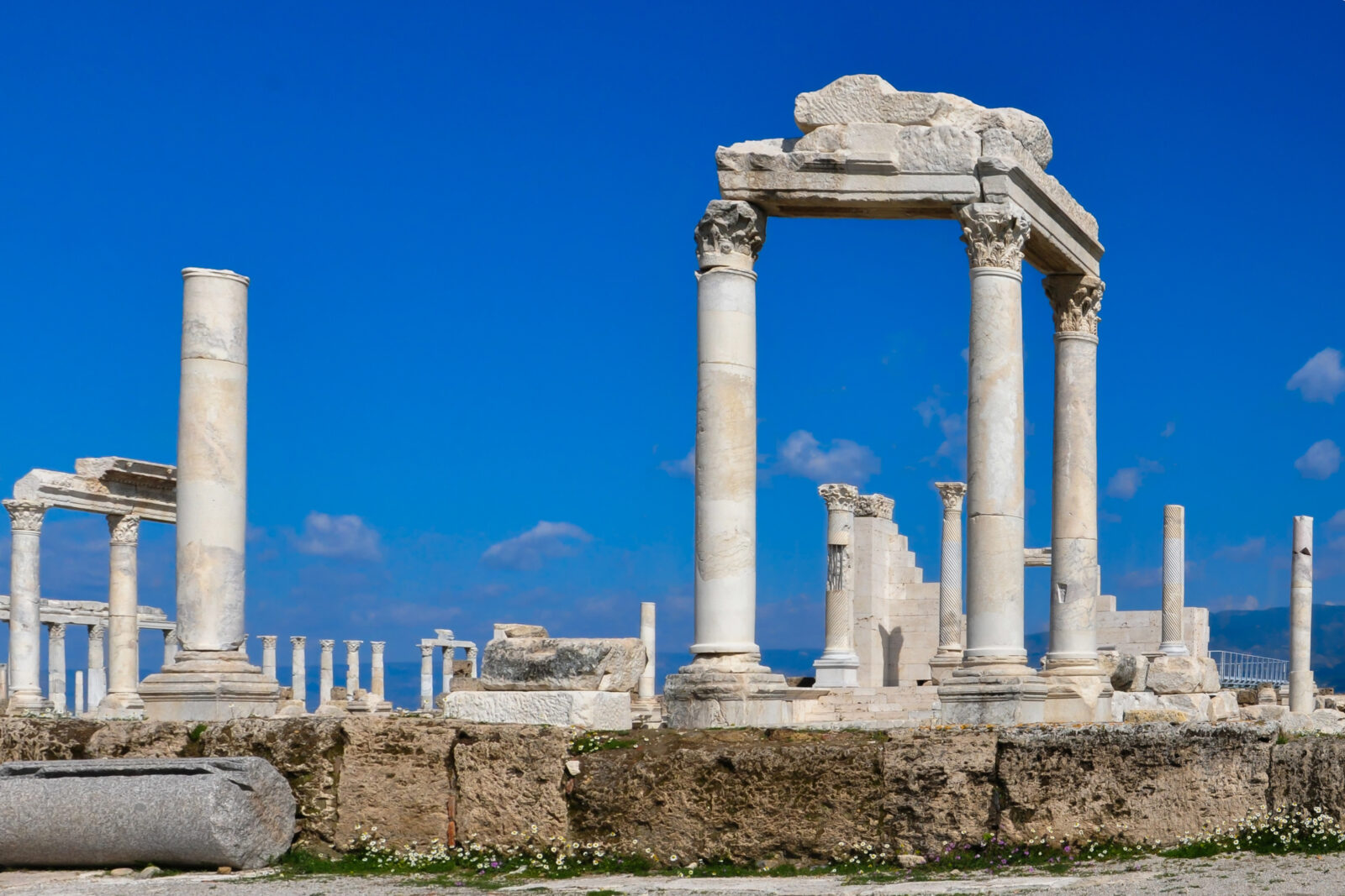 Laodicea is an antique city in the Turkish city now known as Pamukkale, famous for the temple of Apollo, a successor of Anatolian goddess Kybele, Pamukkale, Türkiye. (Adobe Stock Photo)
