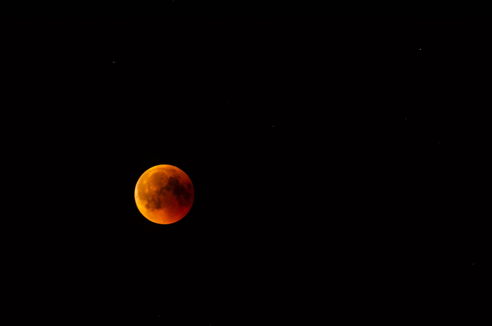 A blood moon, one of the most anticipated celestial events in Türkiye, will turn the night sky red in September. (Adobe Stock Photo)
