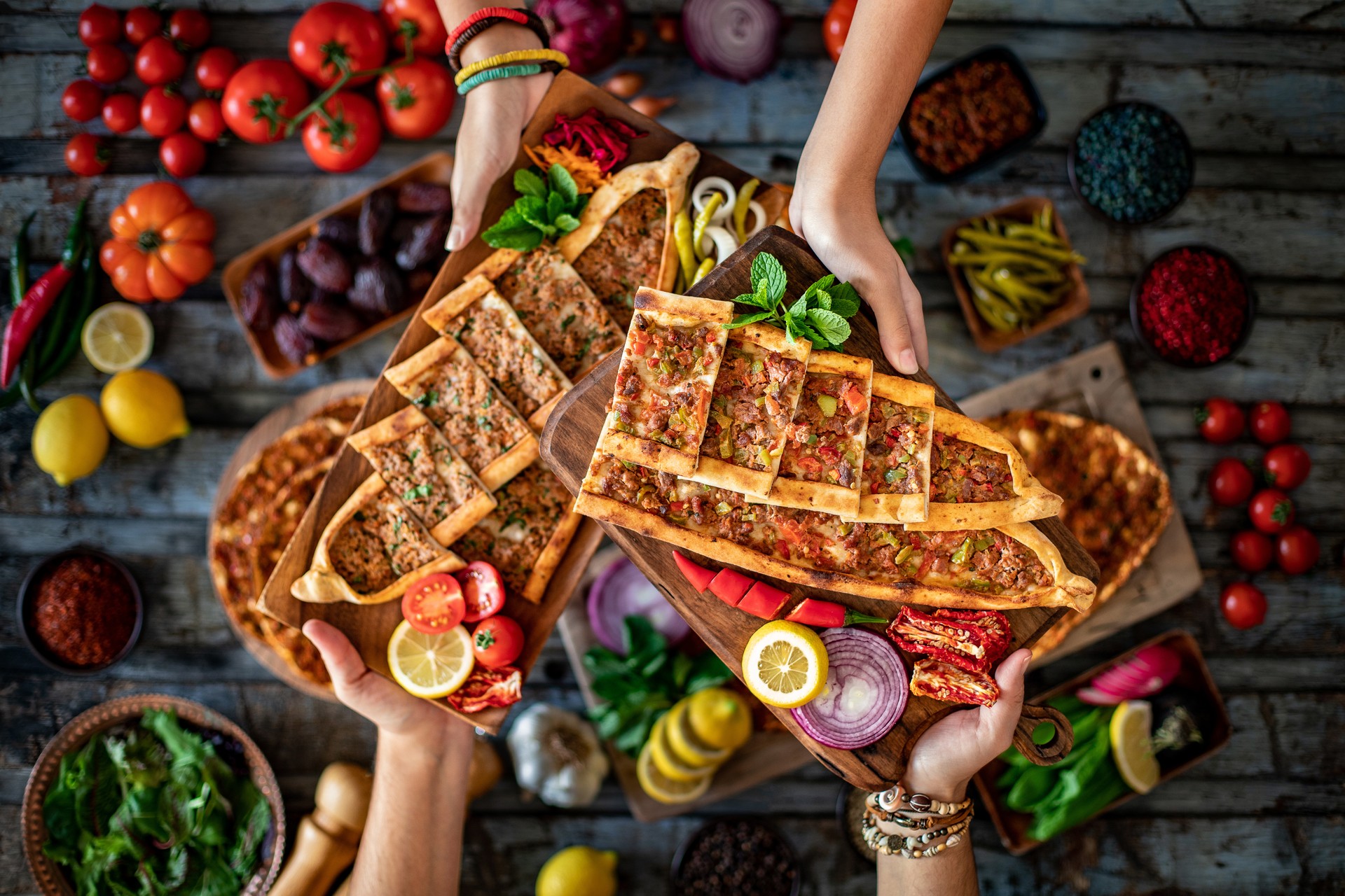 Where to find most delicious Turkish pita in Istanbul