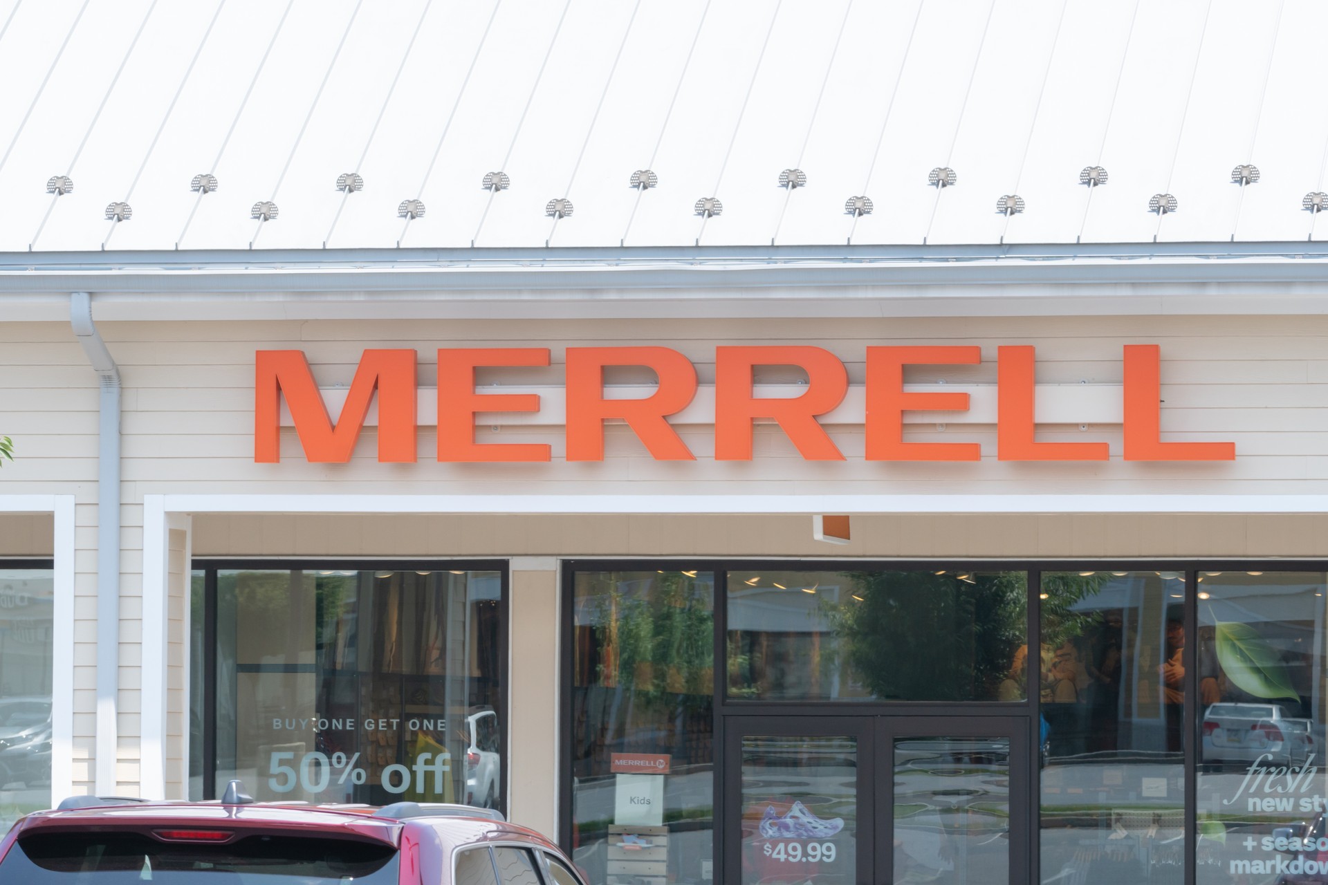 Footwear giant Merrell opens first store in Türkiye