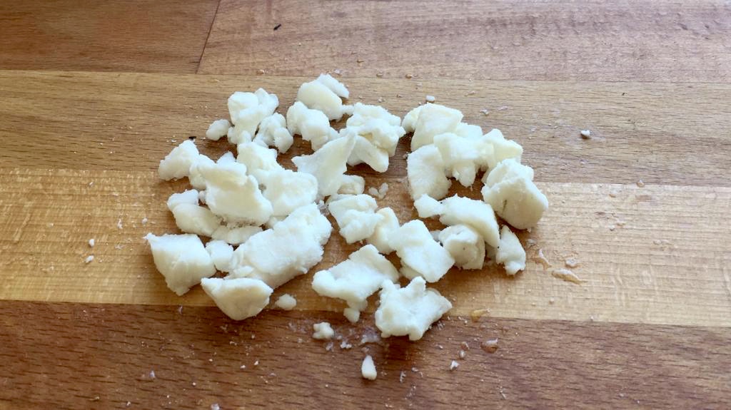 Pieces of tail fat used for cooking doner kebab. (Photo via dombili.com)