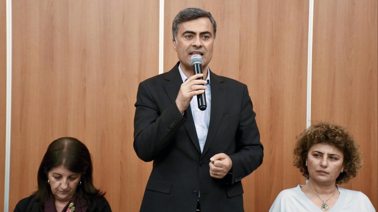 Van Mayor Abdullah Zeydan sentenced to 3 years, 9 months in retrial