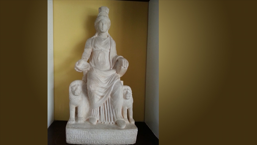 The 1700-year-old Anatolian goddess Kybele statue, illegally taken from Türkiye in the 1970s, was repatriated from the U.S. after a legal battle and is now exhibited at the Istanbul Archaeology Museum, Türkiye, Dec. 12, 2020. (AA Photo)