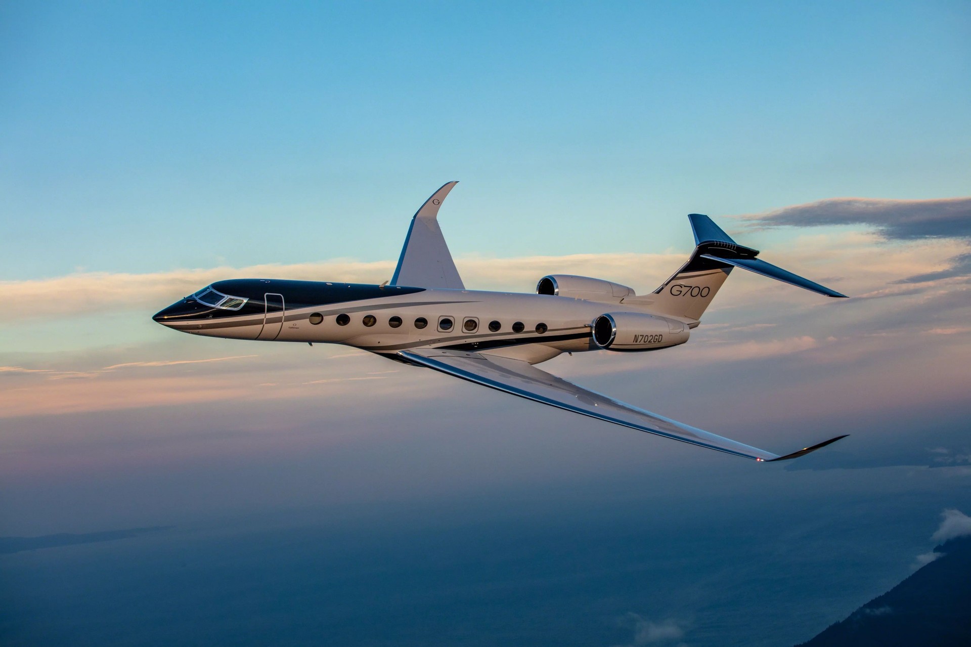 Turkish healthcare magnate acquires G700 luxurious business jet