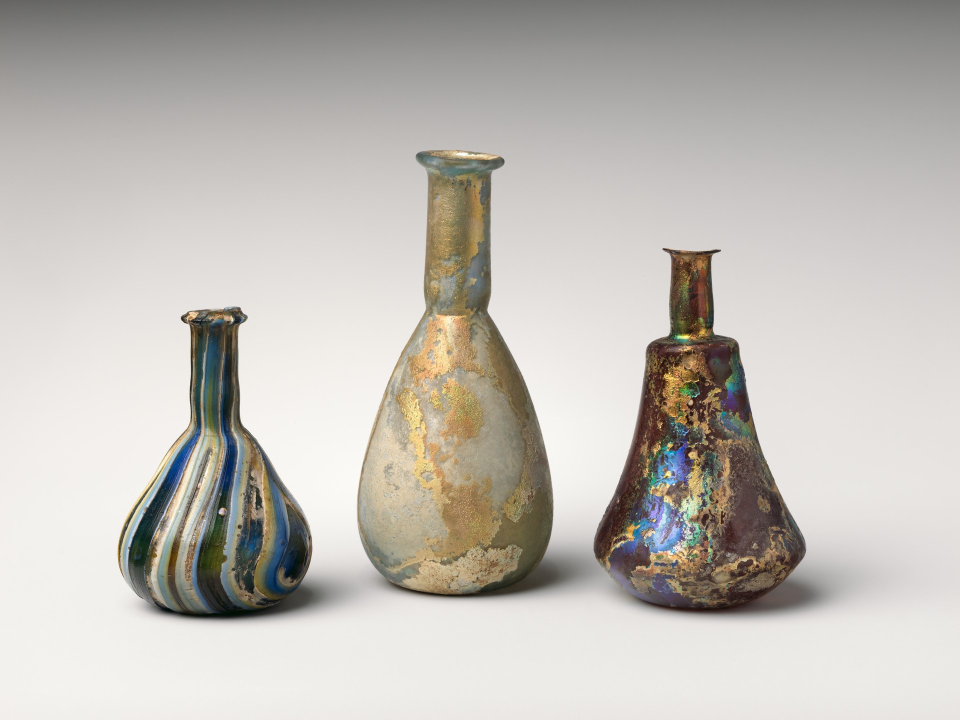 Ancient scents that shaped power: From Cleopatra to Ottoman Sultans