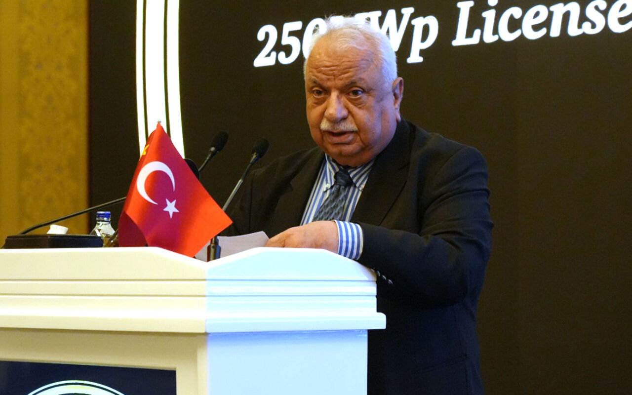 Ihlas Holding representative Kani Bozbay delivers a speech at the signing ceremony for the $244 million solar energy production and storage system project, held at Marriott Hotel in Ankara, Türkiye, on Feb. 21, 2025. (Photo via turkiyegazetesi.com.tr)