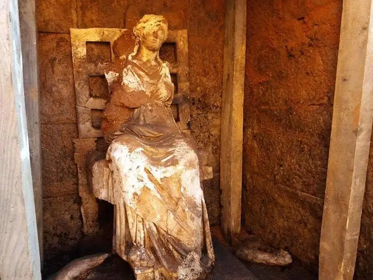 The Kybele statue discovered in Ordu’s Kurul Castle dates back to the 2nd century B.C.E. and is believed to have been relocated during the reign of King Mithradates VI, Ordu, Türkiye, Apr. 27, 2018. (Photo via Academia Edu)