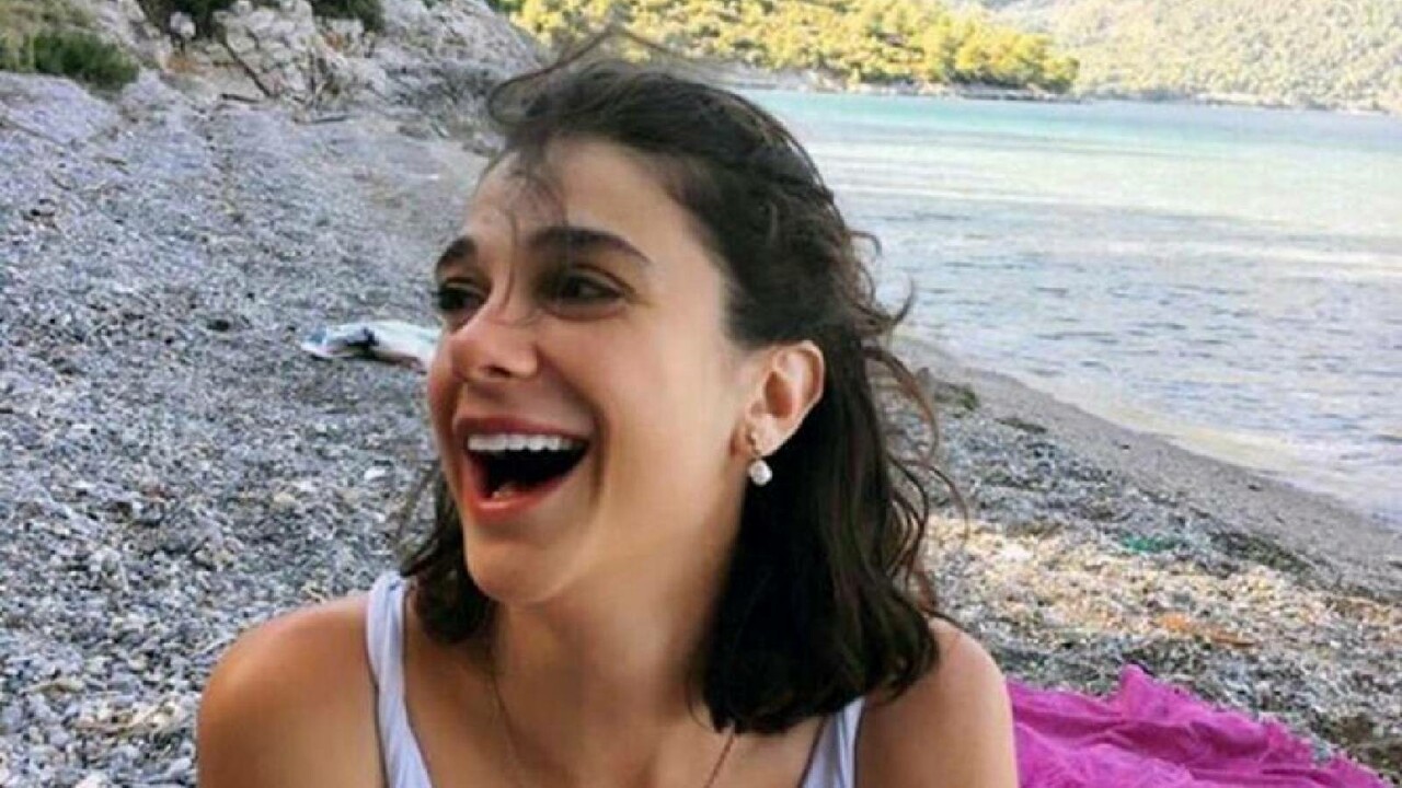 A smiling Pinar Gultekin at the beach, Türkiye, published on Feb. 3, 2025. (Türkiye Daily Photo)