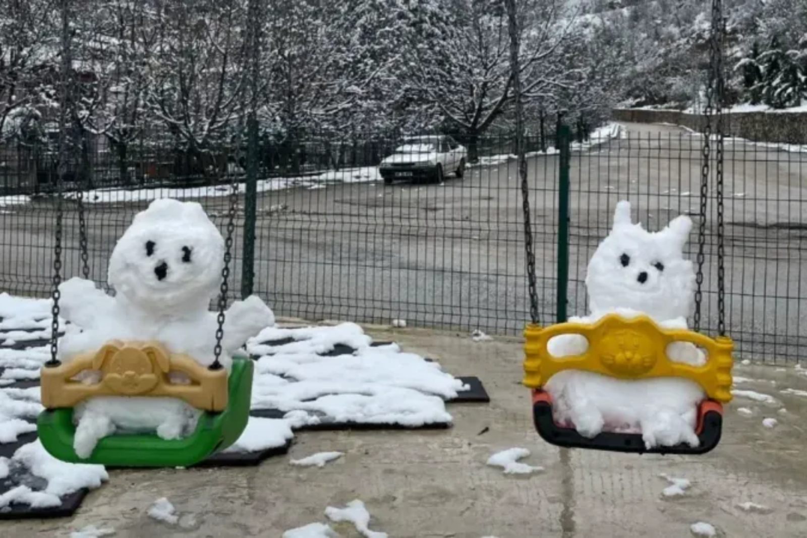 Two snow figures enjoy a playful ride on a swing set, proving that snowpeople can have fun too, Amasya, Türkiye, Feb. 20, 2025. (Courtesy of Objektif Amasya)