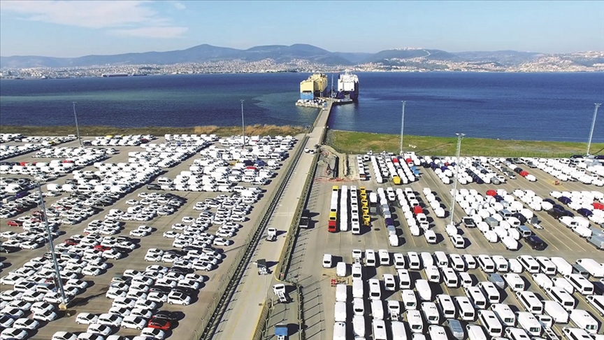 Decline in Turkish exports fuels surge in trade deficit: Official data Image