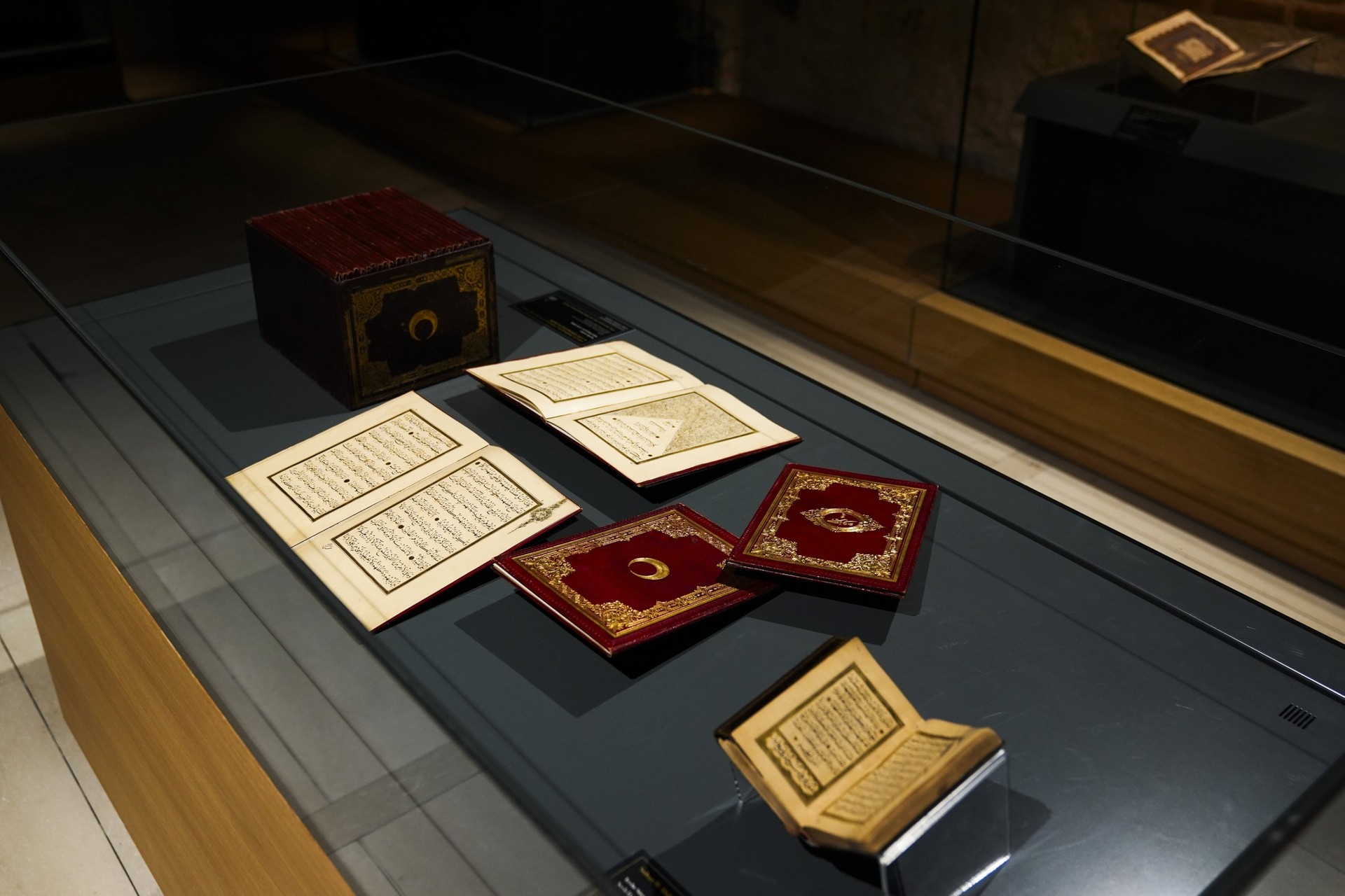 Sultans’ sacred Qurans: Showcasing Ottoman calligraphy, art in Istanbul