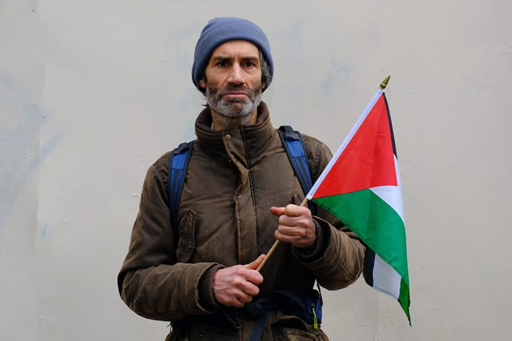 Peter Oswald walks hundreds of kilometers for Gaza during Ramadan