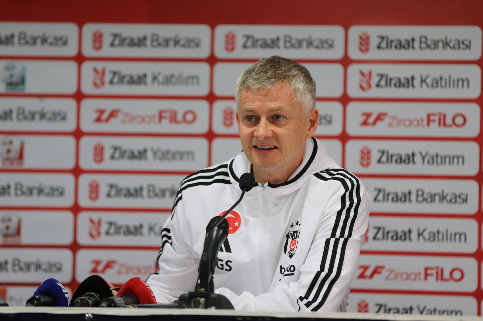 Head coach Ole Gunnar Solskjaer of Besiktas speaks during the press conference after the Ziraat Turkish Cup match between Onvo Antalyaspor and Besiktas at Corendon Airlines Park Antalya Stadium in Antalya, Turkiye, on Feb. 25, 2025. (AA Photo)