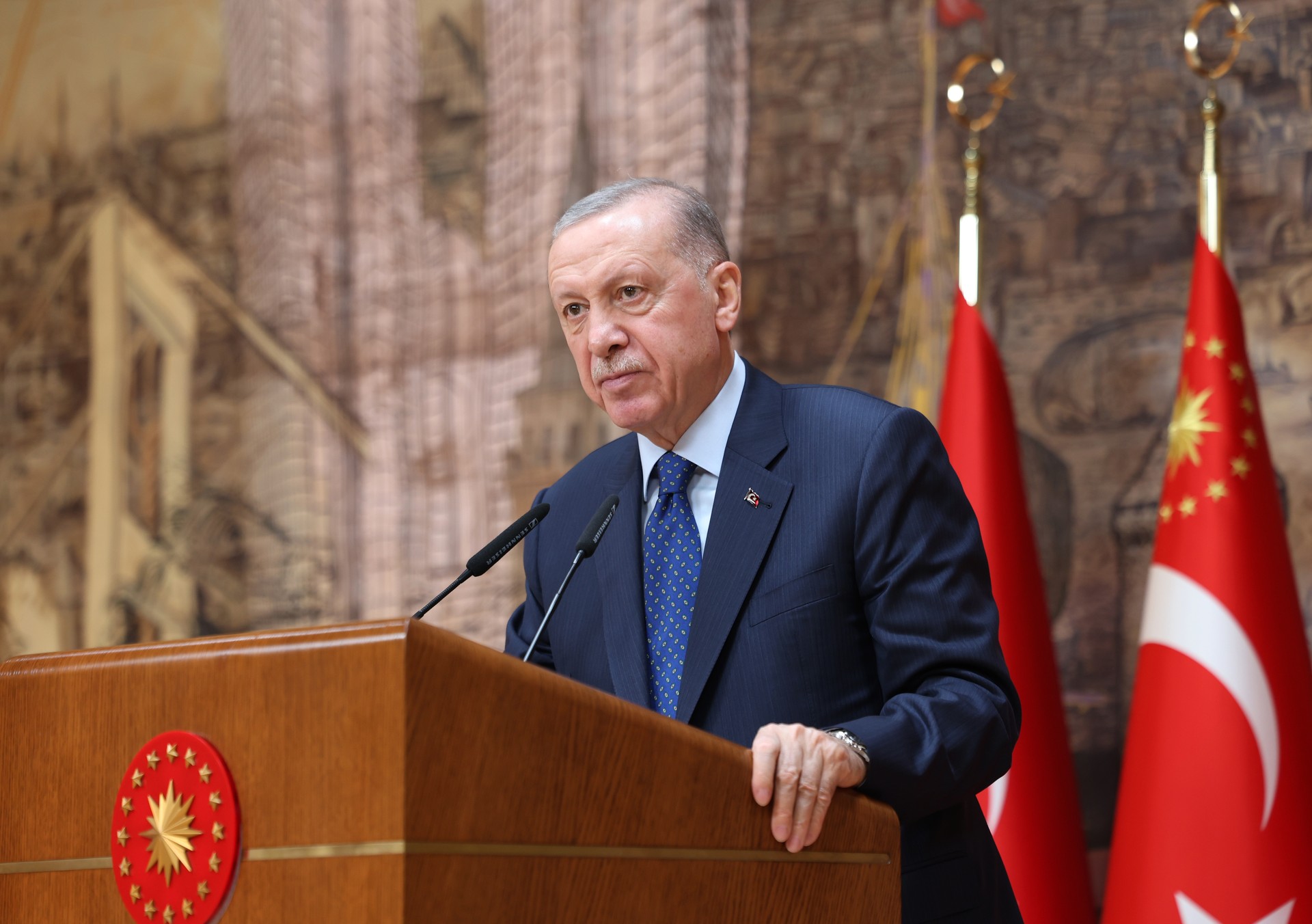 Erdogan warns of political and military 'explosions' if global issues remain unresolved