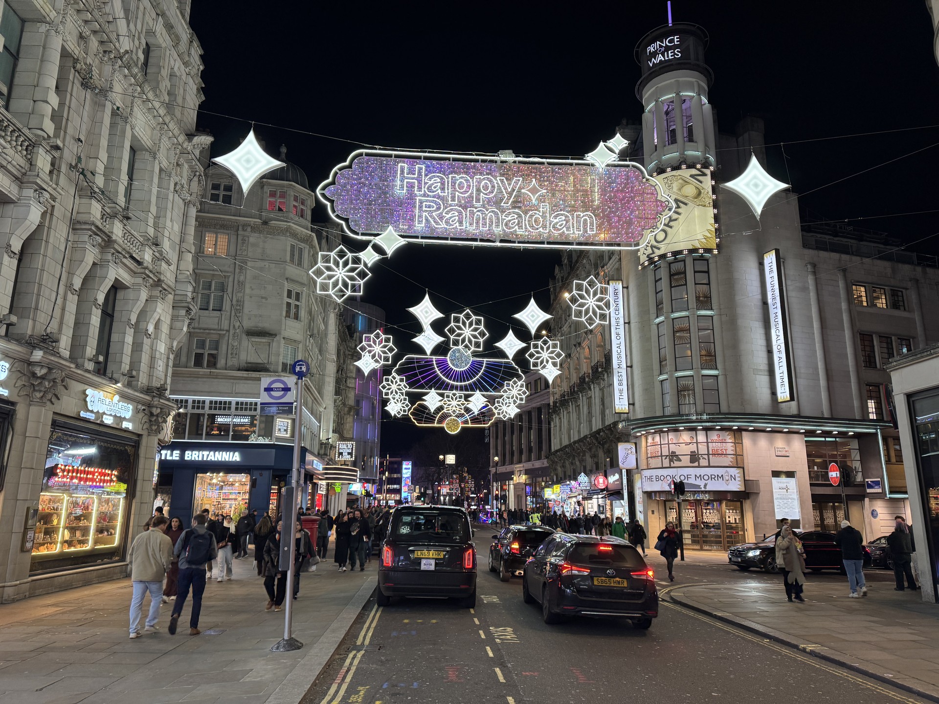 Mosques, markets, family gatherings: Spirit of Ramadan in London