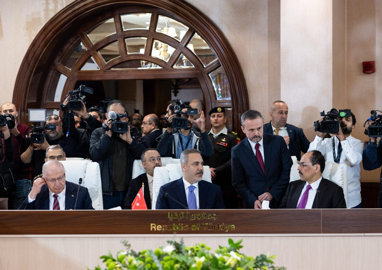 Türkiye signals support for new political phase in Syria