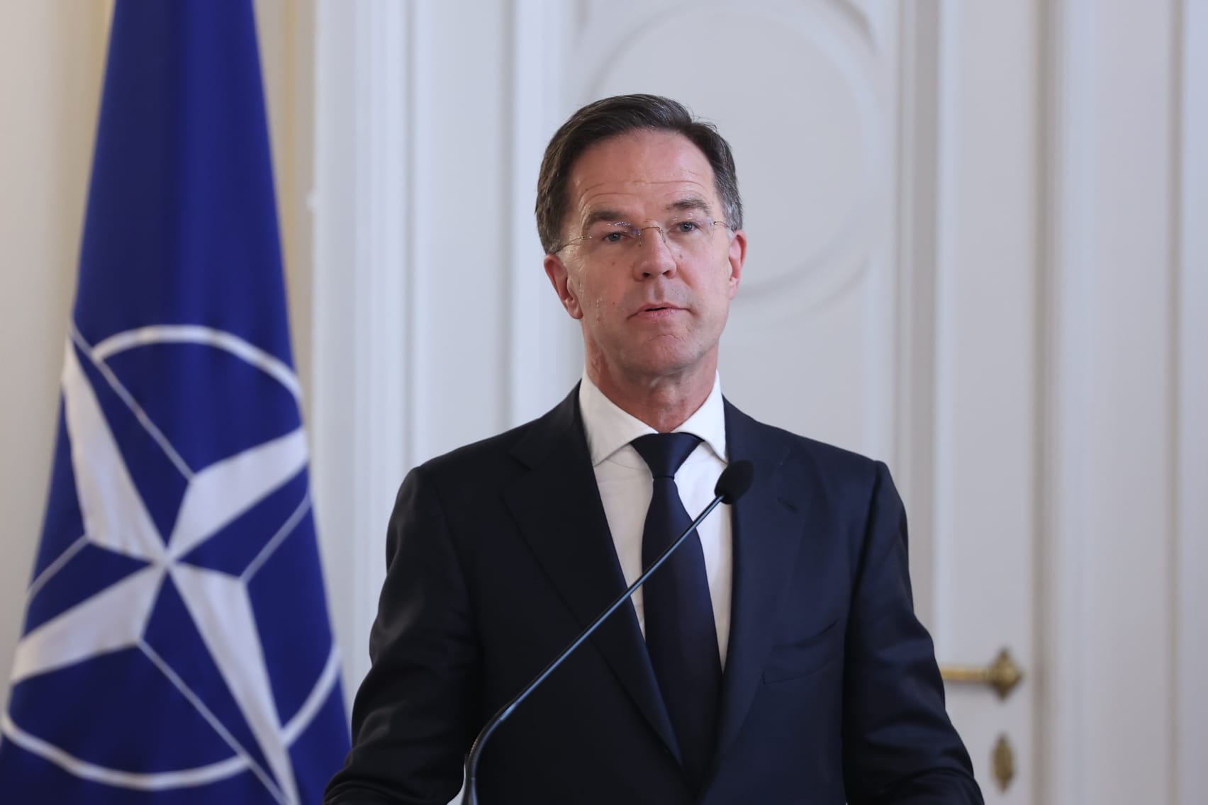 NATO vows to prevent security vacuum in Bosnia and Herzegovina