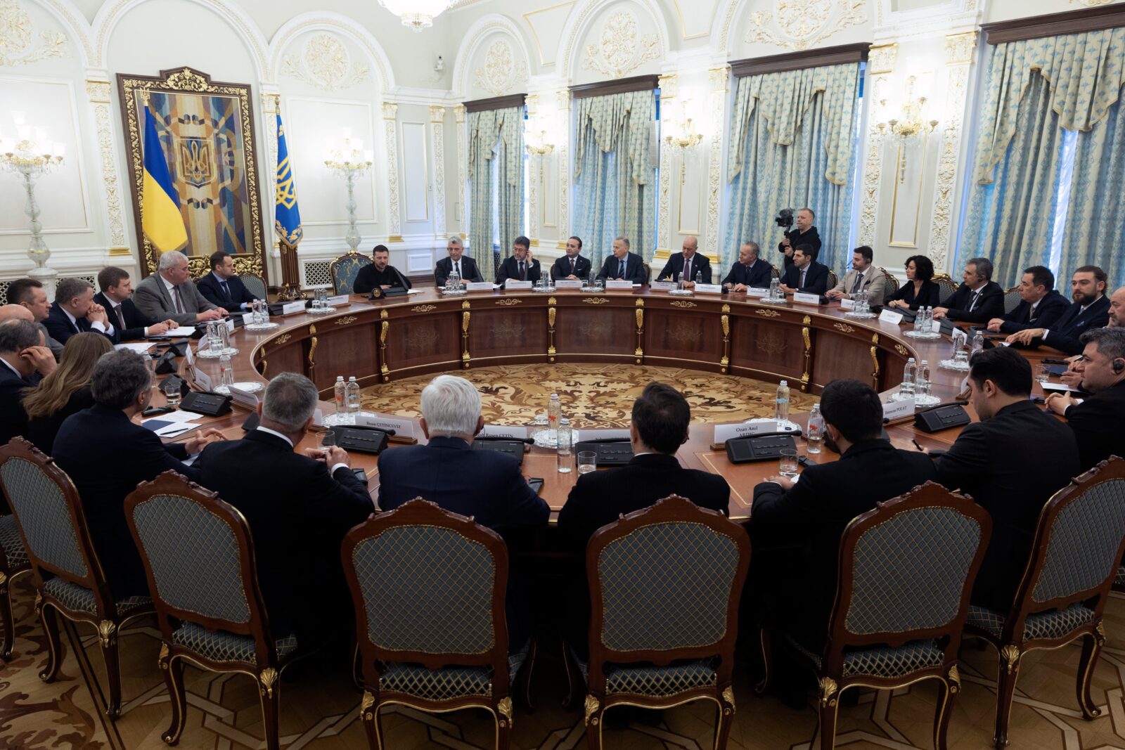 Ukrainian President Volodymyr Zelenskyy hosts the Turkish delegation led by Trade Minister Omer Bolat and Agriculture and Forestry Minister Ibrahim Yumakli in Kyiv, Ukraine, March 13, 2025. (AA Photo)