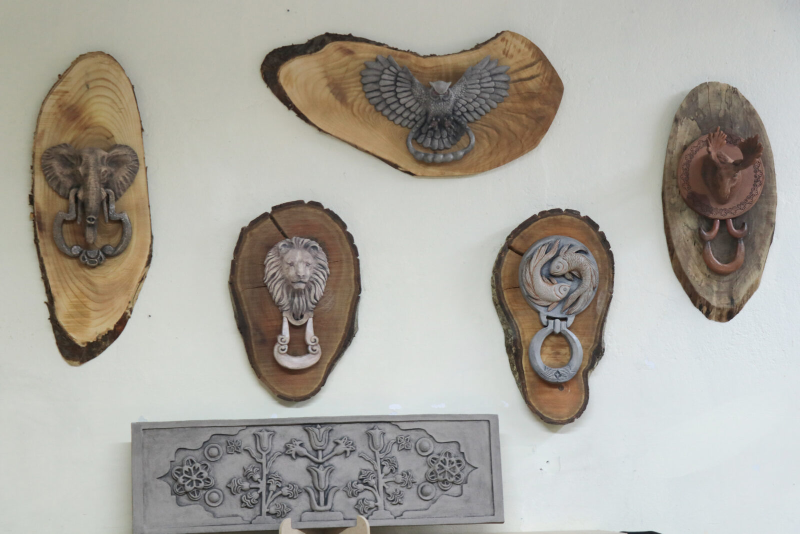 The plaques and decorations on the doorways of the houses found in Koramaz Valley, which is listed on the UNESCO World Heritage Tentative List, have been recorded and replicas have been made by the institute in Kayseri, Türkiye. (AA Photo)