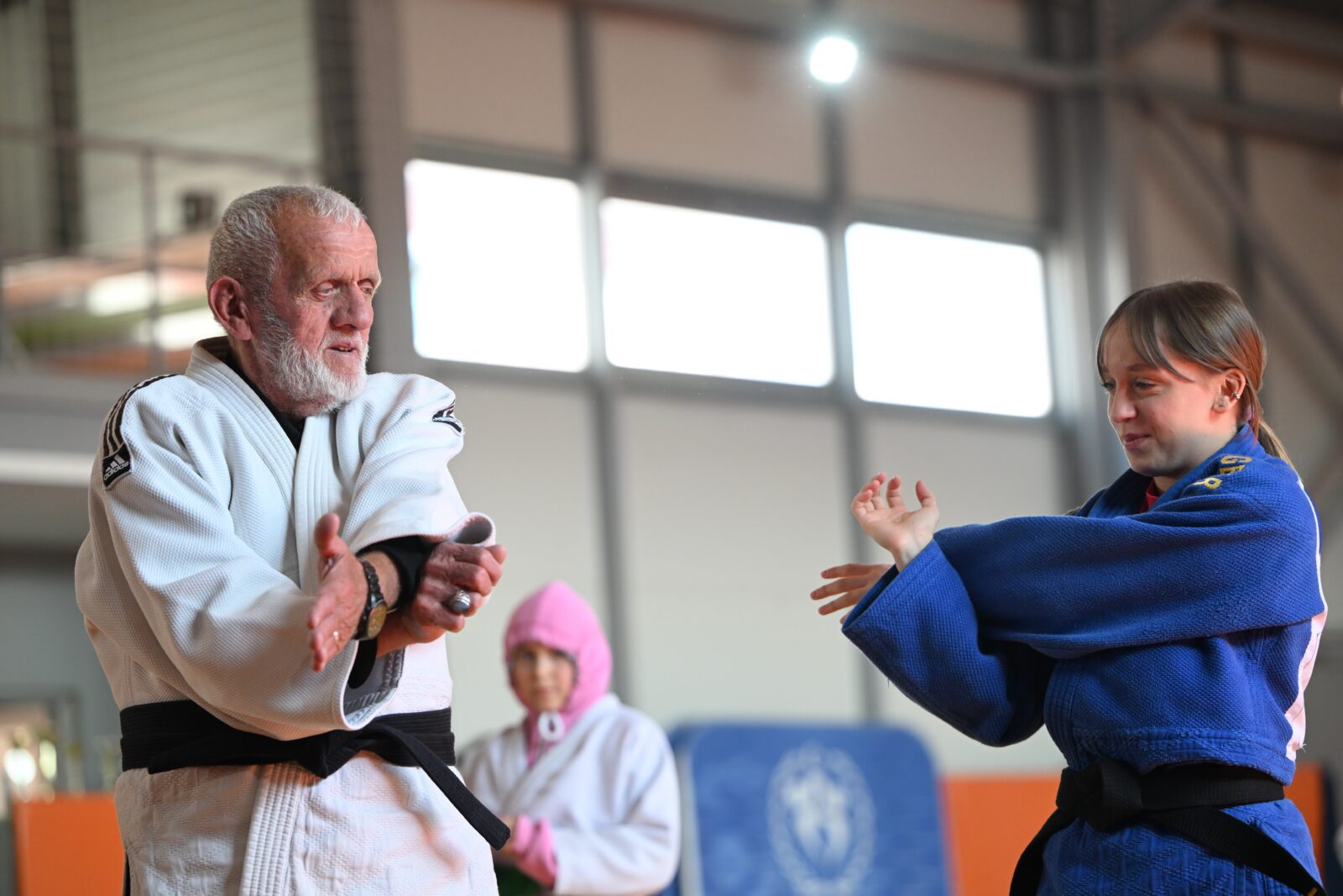 Suleyman Tosun, a 77-year-old from Duzce, has been supporting his hopeful national judoka granddaughter, 17-year-old Aysenaz Tosun, from the stands for many years, now, he brings that support to the mat as they train together. (AA Photo)
