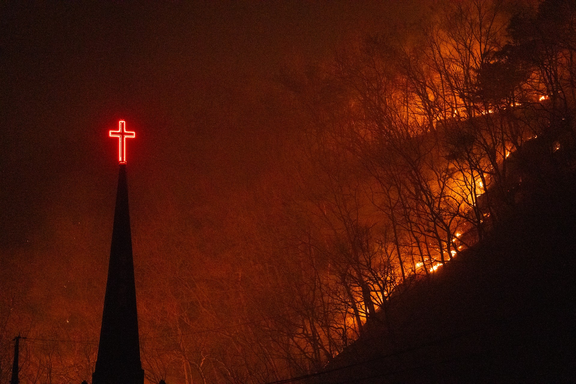 19 killed as firefighting helicopter crashes amid wildfires in South Korea