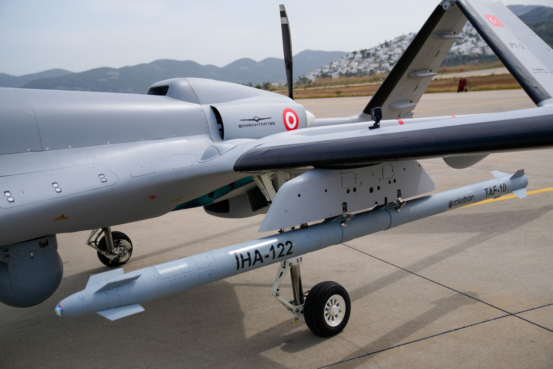 Photo shows Bayraktar TB3 carrying the UAV-122 Supersonic Missile by Turkish defense giant Roketsan, accessed on March 28, 2025. (AA Photo)
