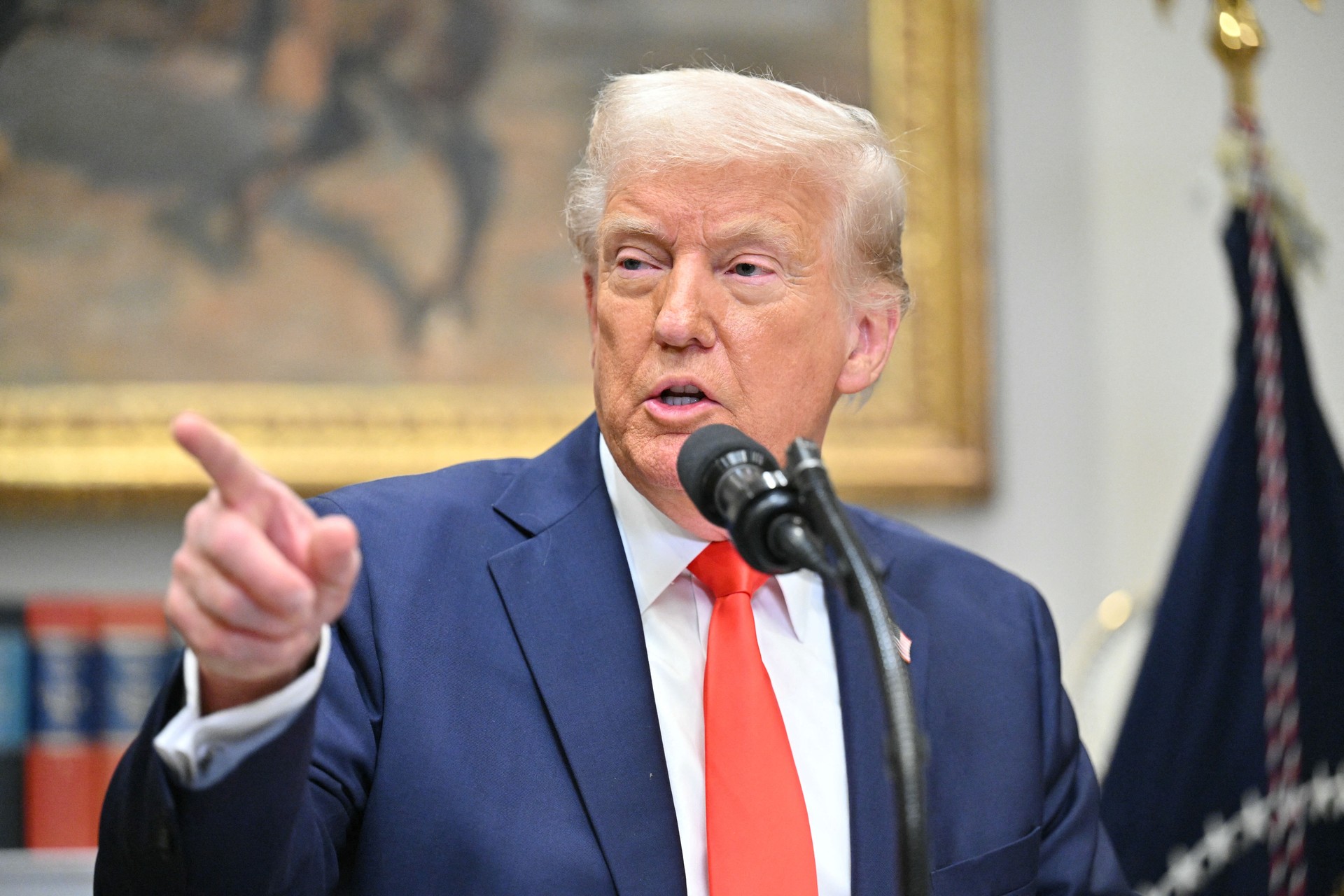 Trump issues 'final warning' to Hamas over Gaza hostages