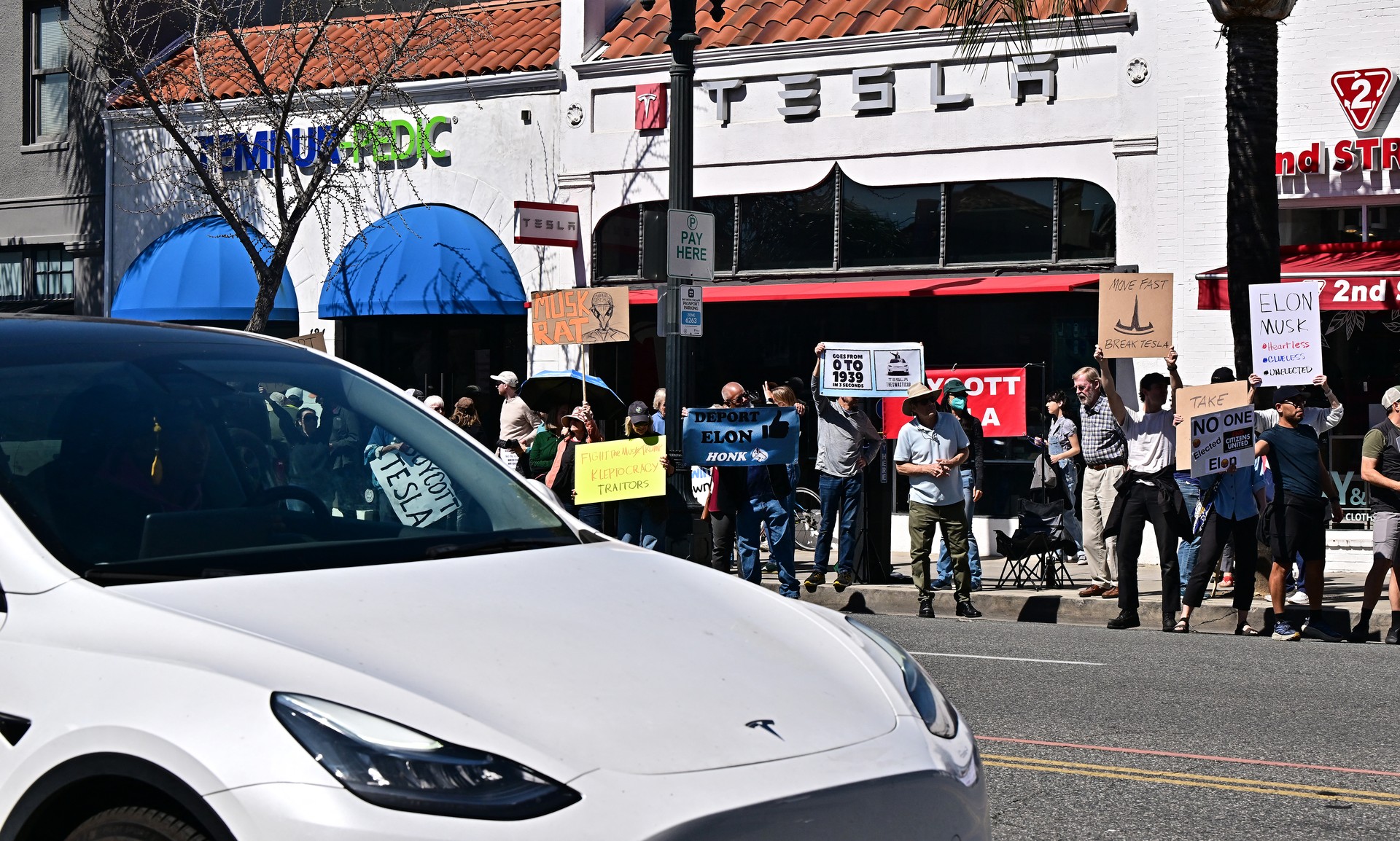Musk claims Soros among donors funding Tesla protests amid vandalism